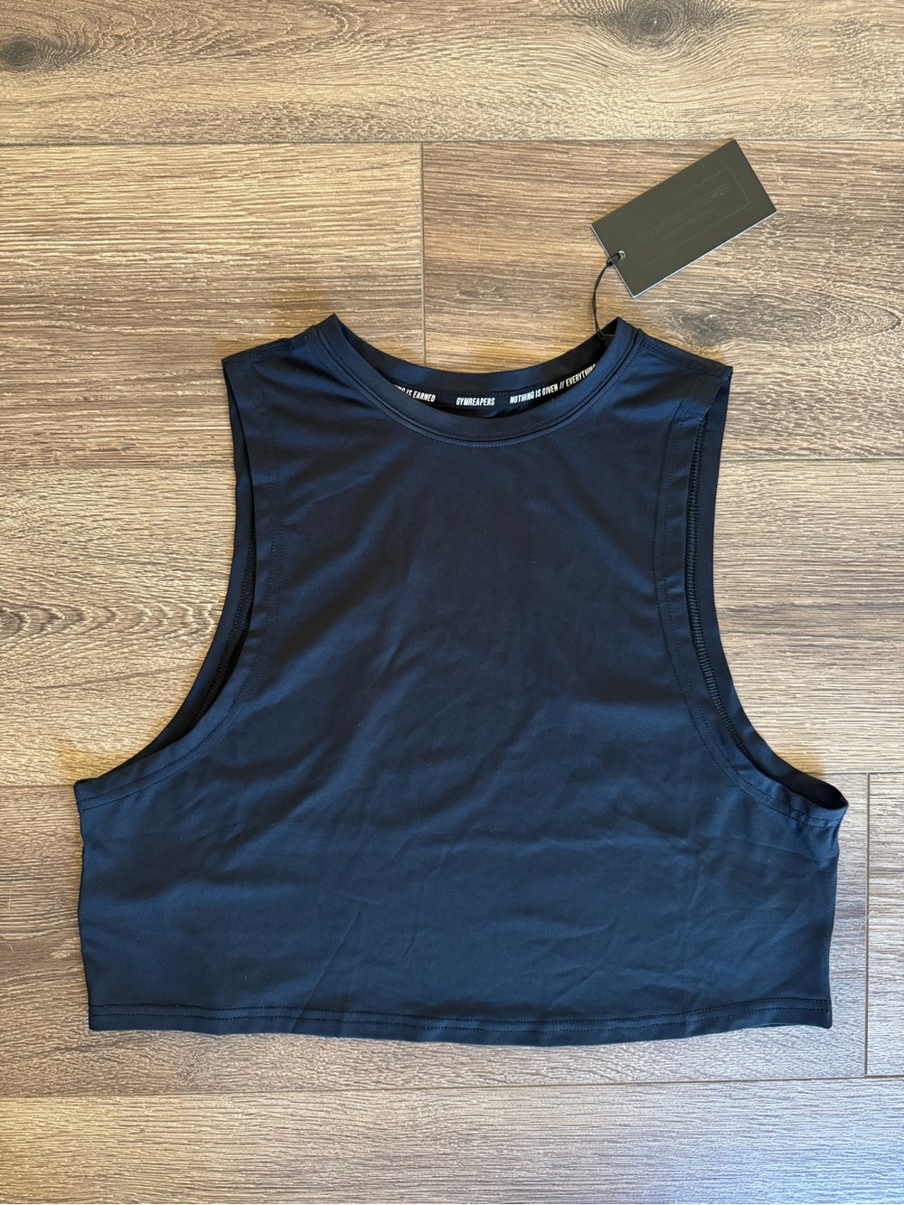 ⭐️NWT⭐️ Gymreapers Sleeveless Crop Workout Tank Top, Vertical Logo, Black